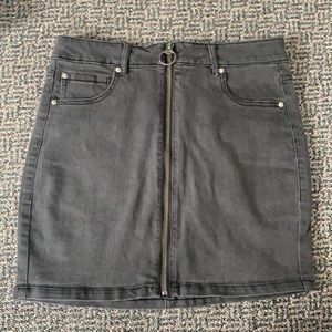 Zipper front jean skirt